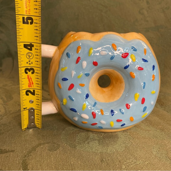 Simpsons inspired coffee mug by Comfify. Unique donut shape, no chips or cracks. - Picture 7 of 8